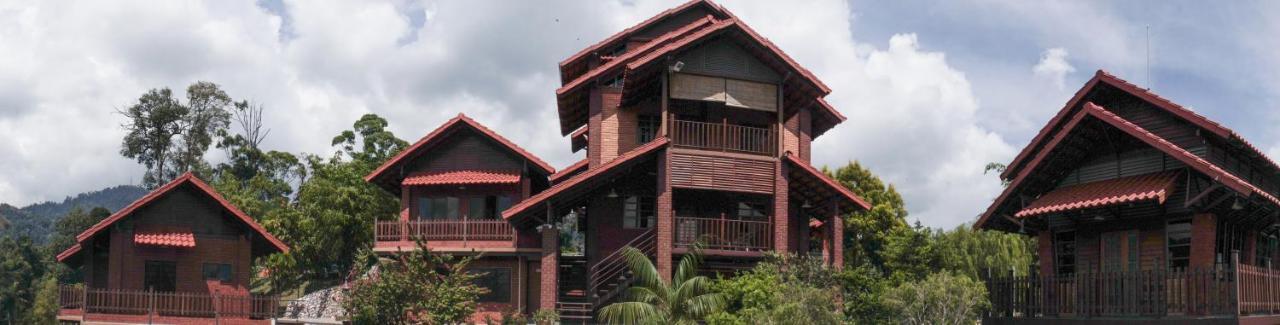 Red House The Garden Stay In Bukit Tinggi By Play Bentong Exterior foto