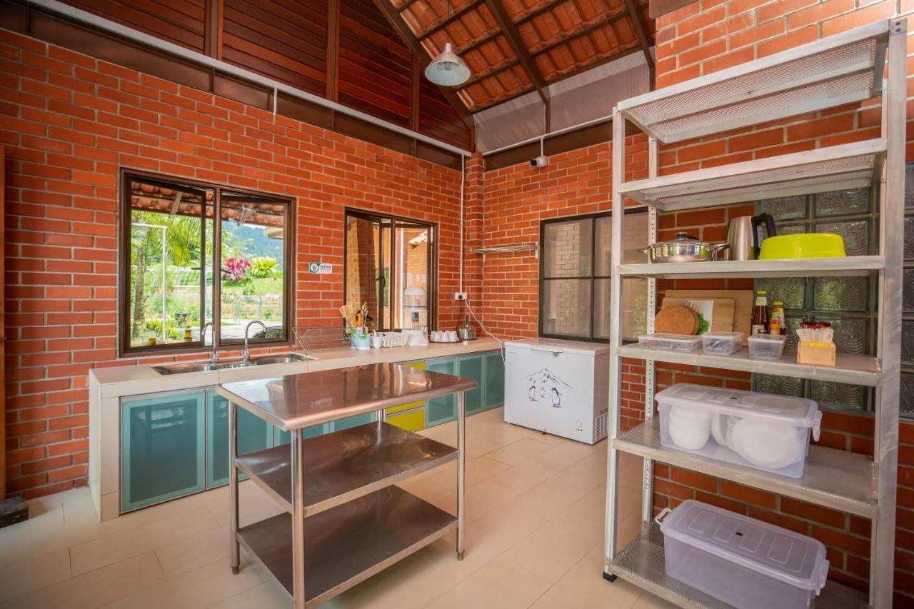 Red House The Garden Stay In Bukit Tinggi By Play Bentong Exterior foto
